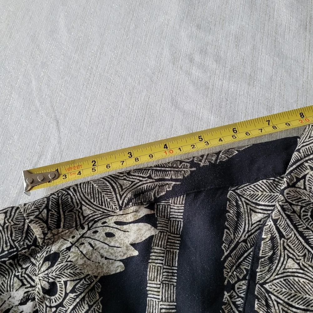 OP Black and Cream Short-Sleeve Button-Down Hawaiian Shirt 100% Rayon Size L